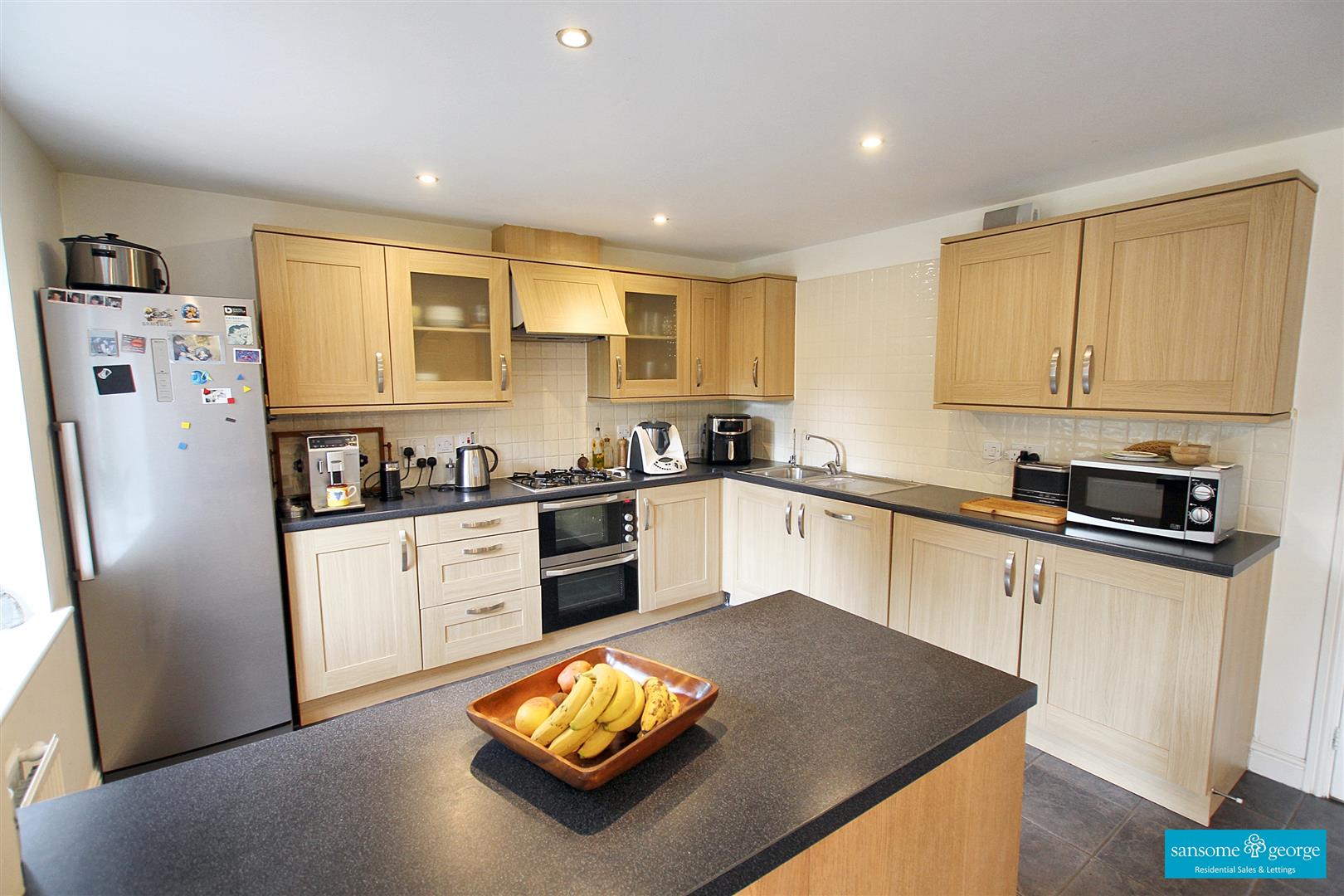 Woodthorne Close, Tilehurst, Tilehurst Reading